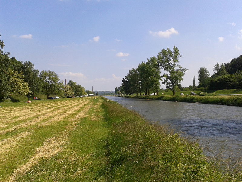 🚣‍♀️VODY HORNÁDU POD ŤAHANOVSKÝM MOSTOM PREBRÁZDILI KAJAKY A PADDLEBOARDY V RÁMCI PRETEKOV ŠPORTOVÉHO KLUBU KAMIKSE ATU.👍