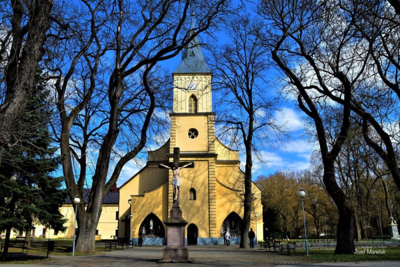 Rímskokatolícky kostol Navštívenia Panny Márie v Trebišove