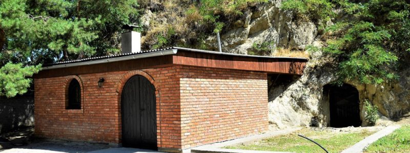 Tufové pivnice v Strede nad Bodrogom Tufové pivnice v Strede nad Bodrogom