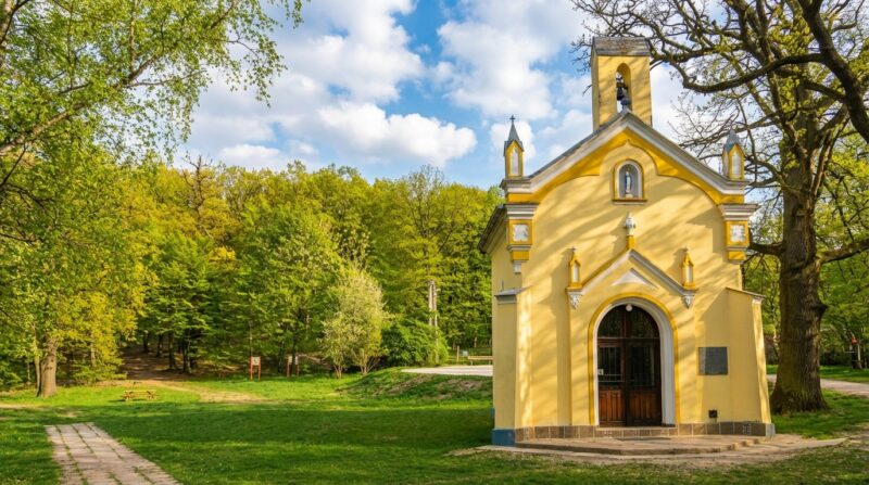Kaplnka nanebovzatia Panny Márie na Bankove