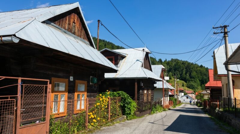 Drevenice v obci Henclová