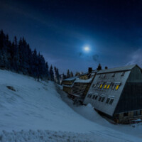 Chata Erika – Kojšovská hoľa (1046 m n.m.) Chata Erika – Kojšovská hoľa (1046 m n.m.)