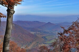 Rozlomity (805 m n.m.) : Výhľad do doliny Hornádu Rozlomity (805 m n.m.) + skalolezenie
