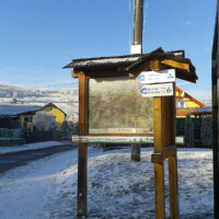 rázcestník v centre Kavečian rázcestník v centre Kavečian