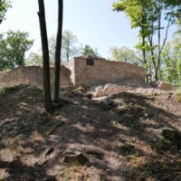 Obišovský hrad – zrúcanina Obišovský hrad – zrúcanina