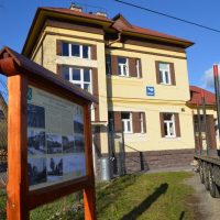 http://www.smolnickahuta.sk/ , železničná stanica Mníšek nad Hnilcom železničná stanica Mníšek nad Hnilcom