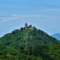 Slanský hrad – Hrad Slanec – Slanecký hrad (zrúcanina) Slanský hrad – Hrad Slanec – Slanecký hrad (zrúcanina)