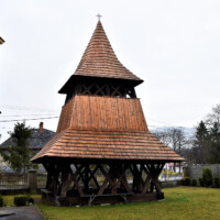 Drevená zvonica a kostol svätej Márie Magdalény Malé Ozorovce Drevená zvonica a kostol svätej Márie Magdalény Malé Ozorovce