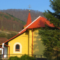 Farský kostol všetkých svätých vo Veľkej Lodine Farský kostol všetkých svätých vo Veľkej Lodine