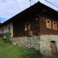 Drevenica zo začiatku 20. storočia, fotograf: Marcinčin Jozef Drevenice v obci Poráč
