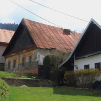 Banícke ľudové domy spišského typu v obci Smoľník Banícke ľudové domy spišského typu v obci Smoľník