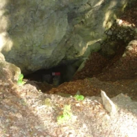 Kysacká jaskyňa (375,8 m n. m.) Kysacká jaskyňa (375,8 m n. m.)