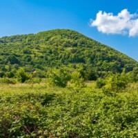 Vrch Hradová (466 m n.m.) – pohľad od Aničky Vrch Hradová (466 m n.m.) – rozhľadňa