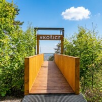 Vrch Hradová (466 m n.m.) - výhľadová plošina Vrch Hradová (466 m n.m.) - výhľadová plošina