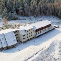 Chata Erika – Kojšovská hoľa (1046 m n.m.) Chata Erika – Kojšovská hoľa (1046 m n.m.)