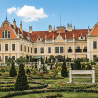 Barokovo-klasicistický kaštieľ v Trebišove Barokovo-klasicistický kaštieľ v Trebišove