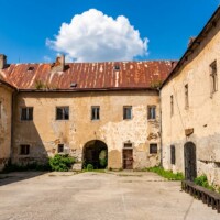 Kaštieľ (kláštor) v Nižnej Myšli Kaštieľ (kláštor) v Nižnej Myšli