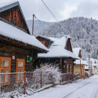 Drevenice v obci Henclová