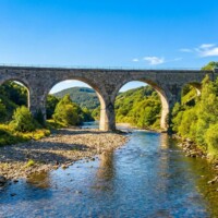 pôvodný viadukt železničnej trate Kysak – Prešov (vygenerované pomocou AI) pôvodný viadukt železničnej trate Kysak – Prešov