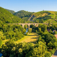 pôvodný viadukt železničnej trate Kysak – Prešov (vygenerované pomocou AI) pôvodný viadukt železničnej trate Kysak – Prešov (vygenerované pomocou AI)