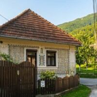 sedliacky dom č 15 so zaujímavou čelnou fasádou Obec Veľká Lodina