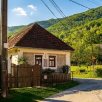 sedliacky dom č 15 so zaujímavou čelnou fasádou Obec Veľká Lodina